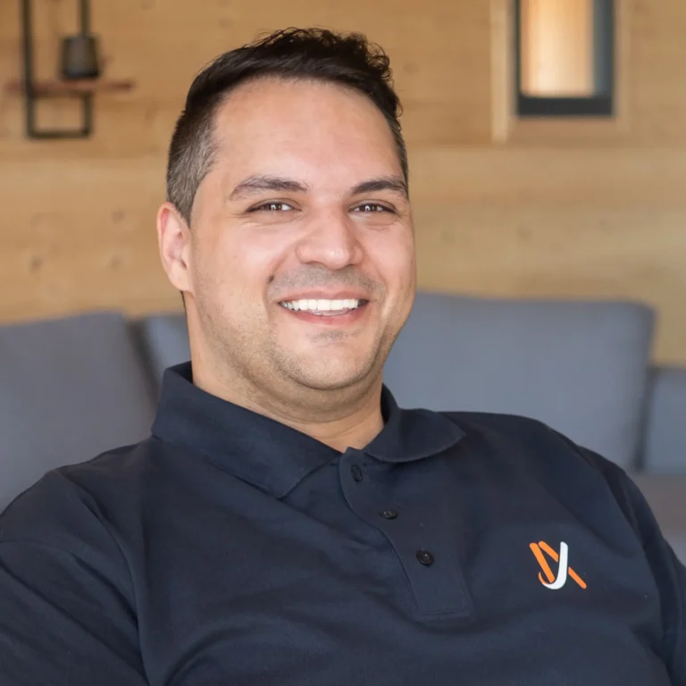 Florian Erol – Geschäftsführer der Digitalagentur Invadox, Porträtfoto